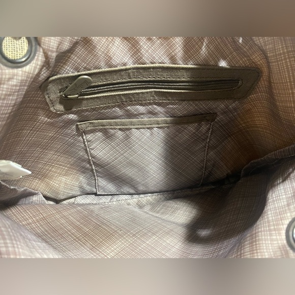 Thirty-one Tote Water Resistant Brown/Beige Textured Straw Removable Straps - Picture 3 of 13